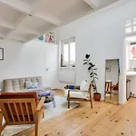 Charming Apartment For 2 People - Paris 18